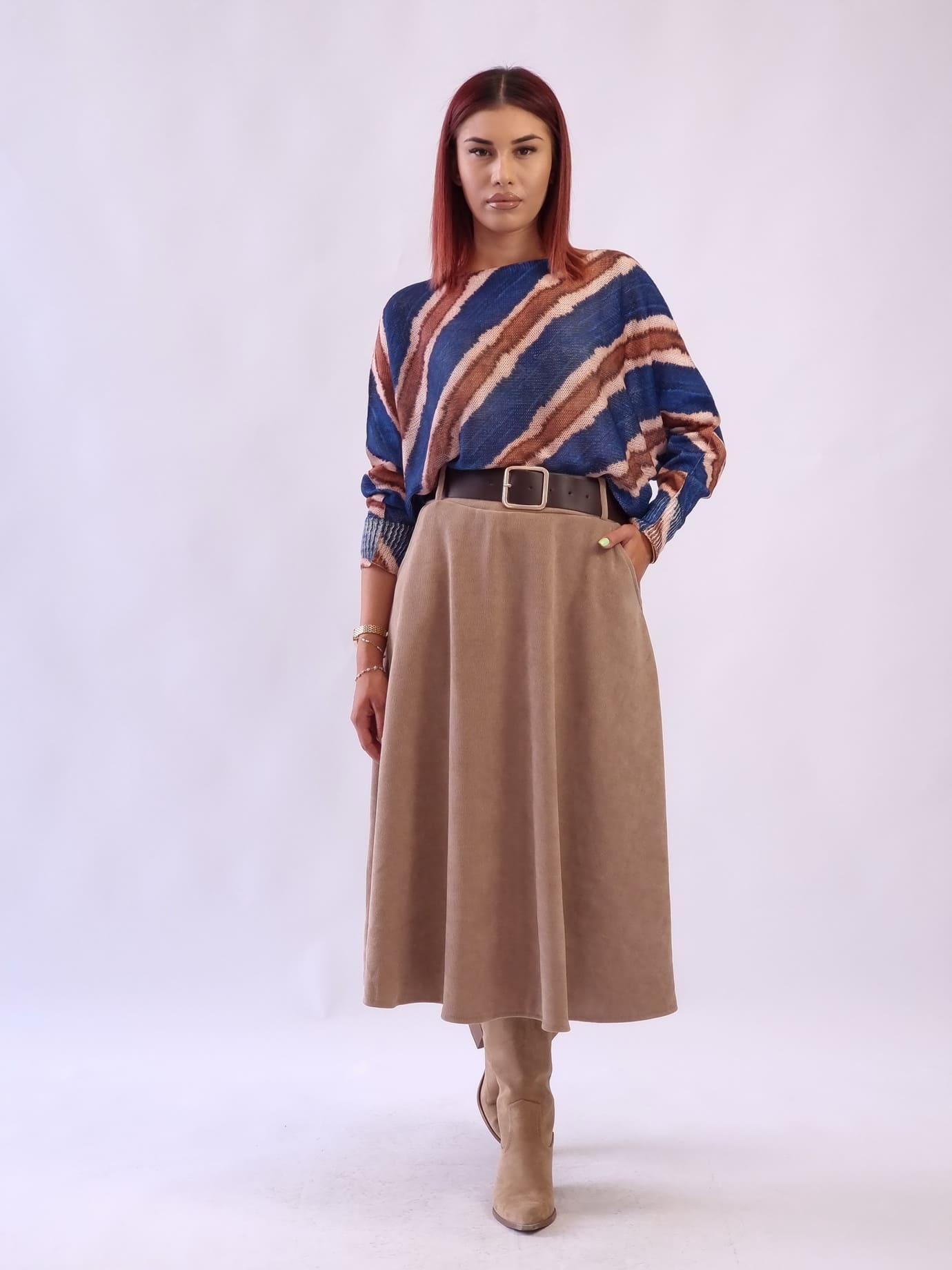 Γυναικεία μίντι φούστα με λάστιχο και ζώνη Καφέ