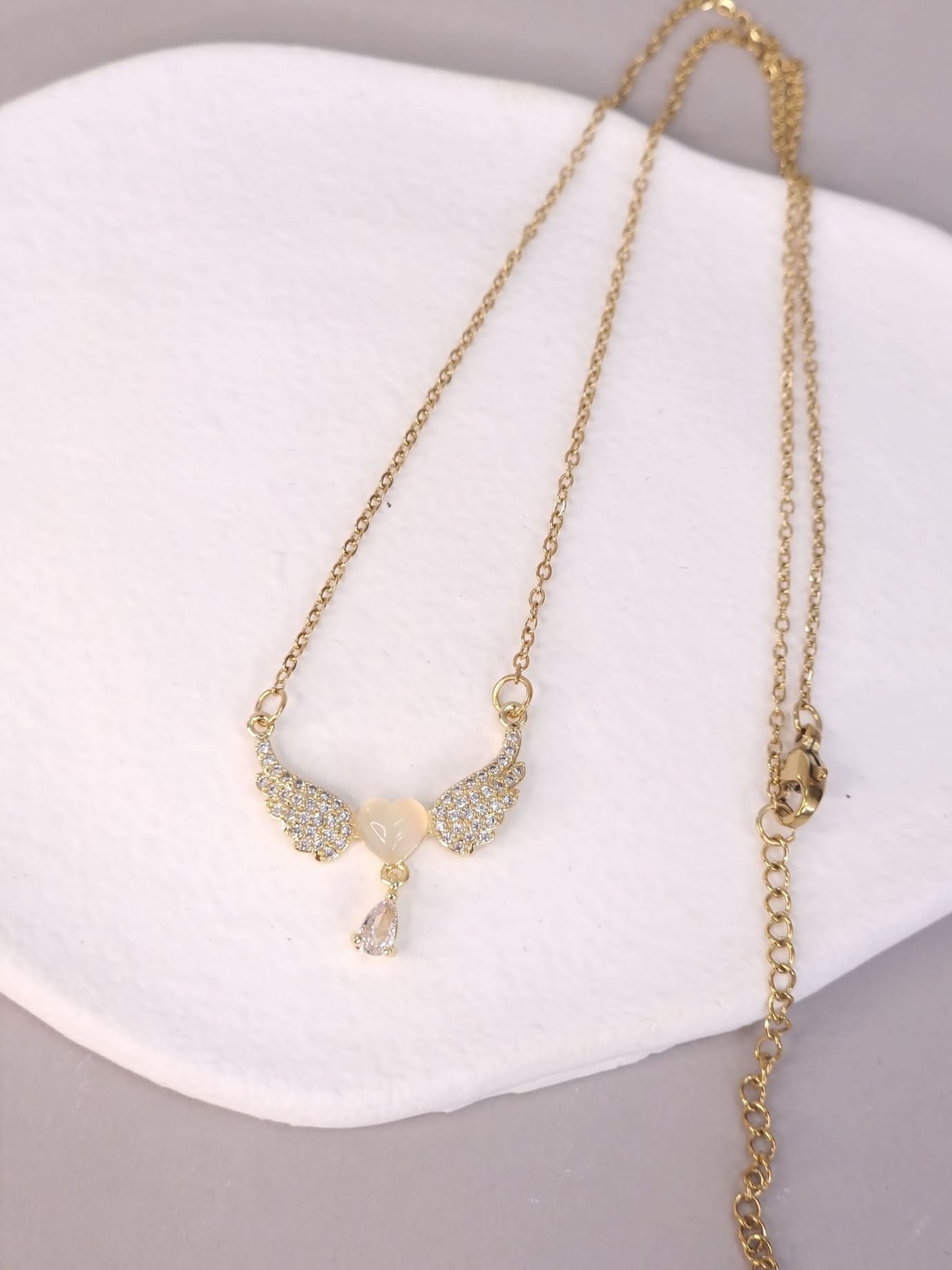 Κολιέ ατσάλι φτερά καρδιά-Χρυσό Κολιέ ατσάλι φτερά καρδιά-Χρυσό