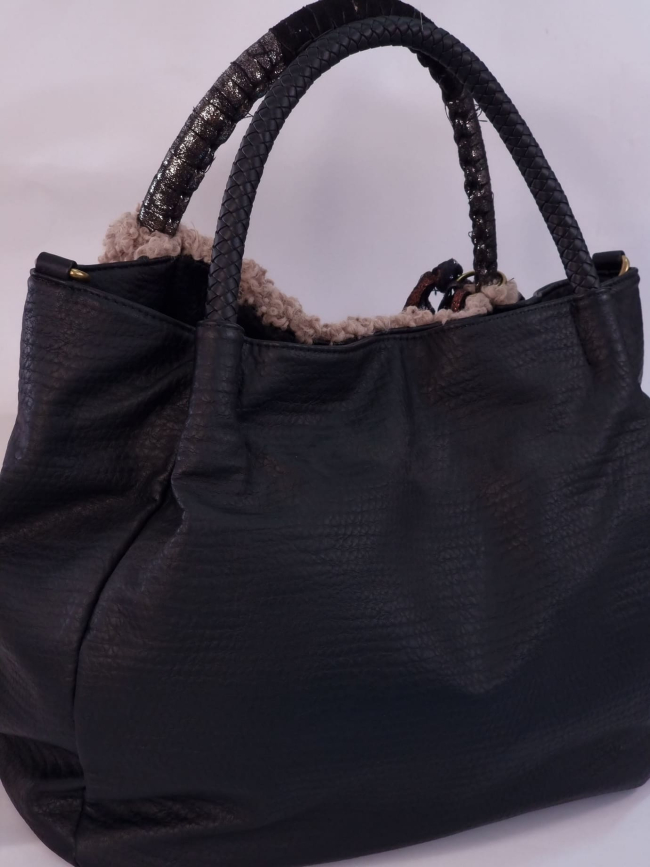 Γυναικεία Τσάντα χειρός- ώμου - Μαύρο Μπέζ Γυναικεία Τσάντα χειρός- ώμου - Μαύρο Μπέζ