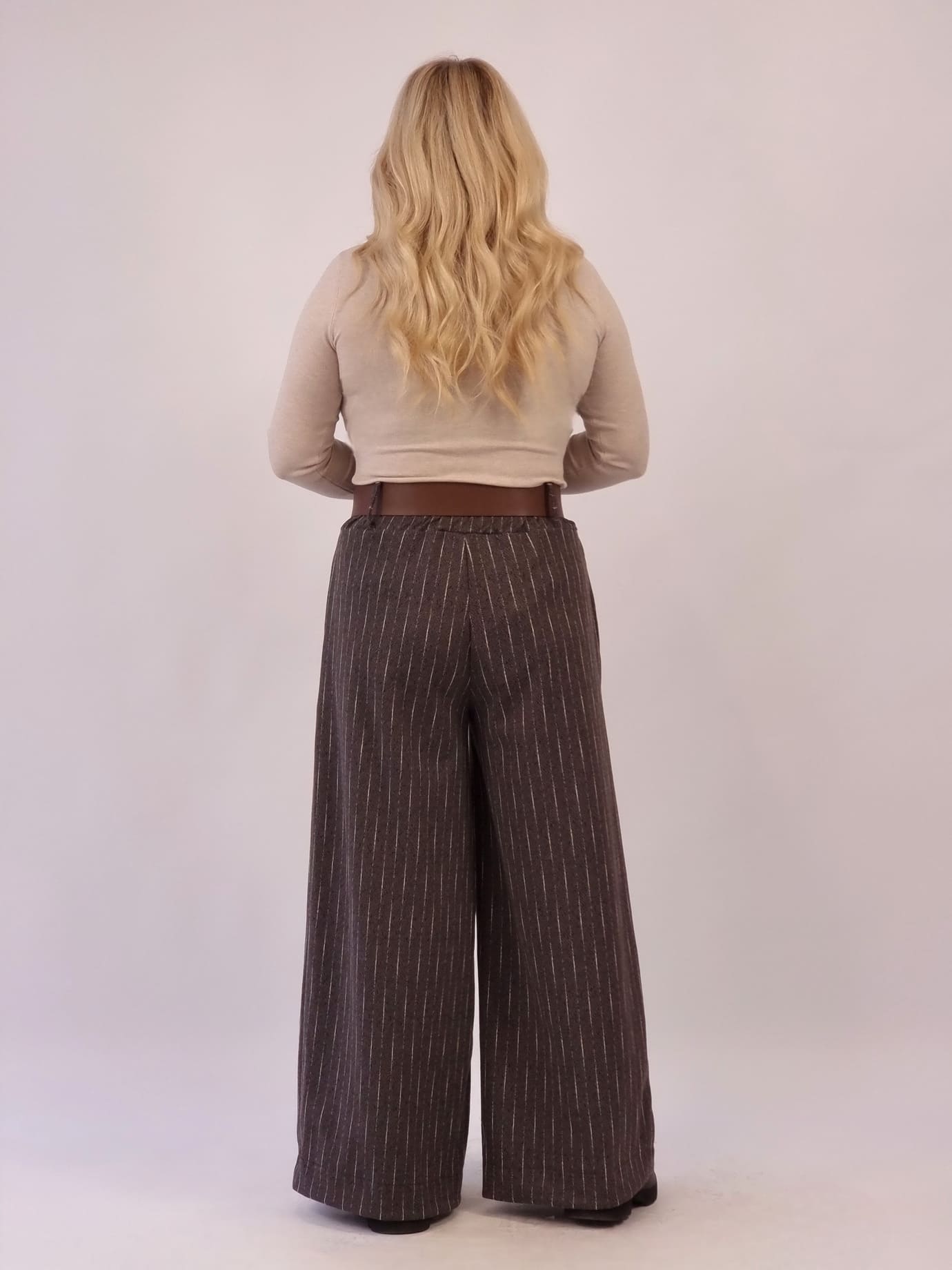 Παντελόνα Ριγέ με Ζώνη - Καφέ Ανθρακί Παντελόνα Ριγέ με Ζώνη - Καφέ Ανθρακί