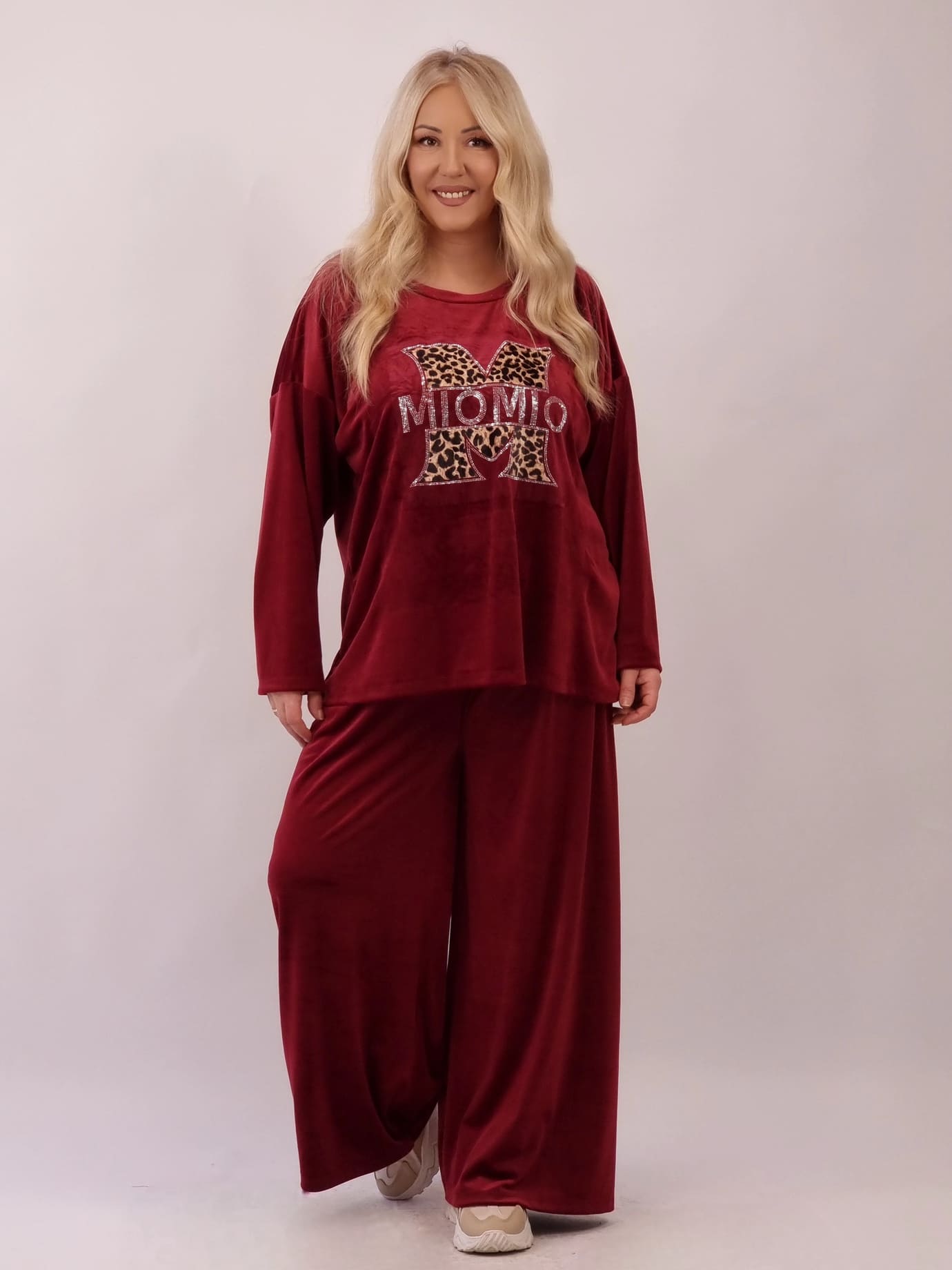 Σετ Velvet Μπλούζα Παντελόνι Μio Μπορντό Σετ Velvet Μπλούζα Παντελόνι Μio Μπορντό