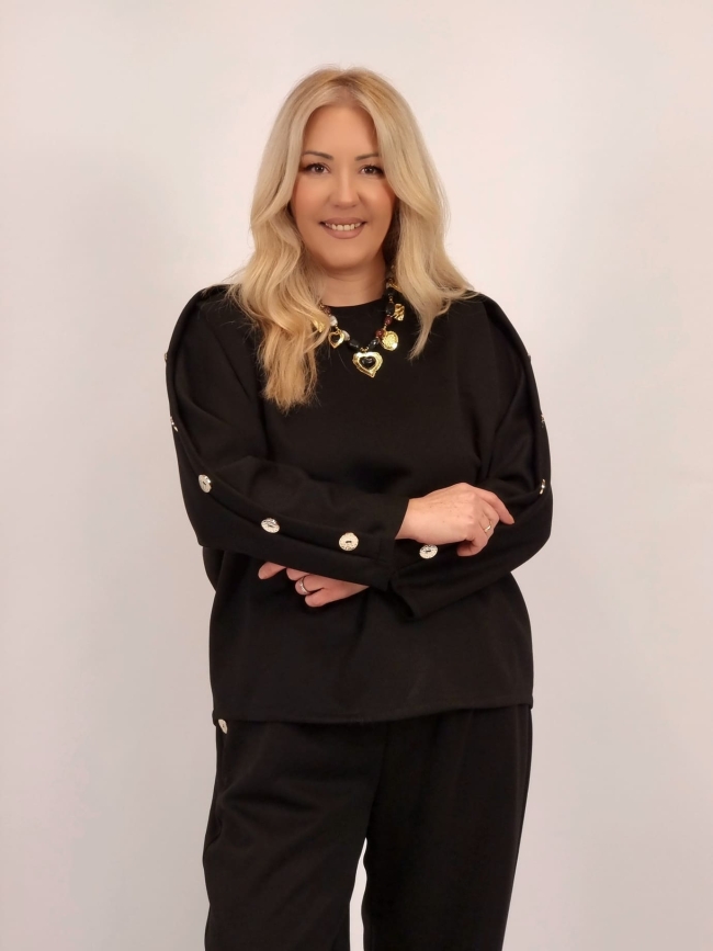 Μπλούζα Με Κουμπιά Μανίκια -Μαύρο Μπλούζα Με Κουμπιά Μανίκια -Μαύρο